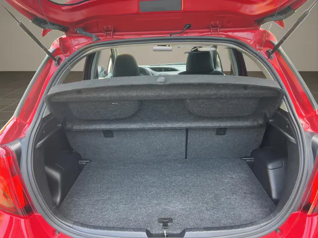 Toyota Yaris 1.5 VVT-i HSD Trend