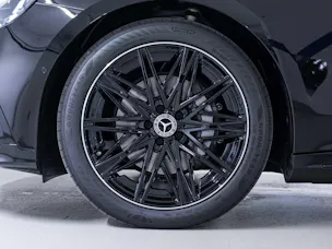 MERCEDES-BENZ C 400 4MATIC EQ