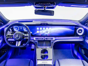 MERCEDES-BENZ C 400 4MATIC EQ