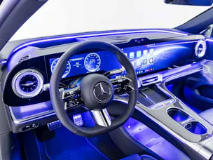 MERCEDES-BENZ C 400 4MATIC EQ