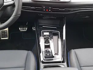 VW Golf VIII 2.0 TSI R DSG 4motion