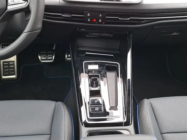 VW Golf VIII 2.0 TSI R DSG 4motion