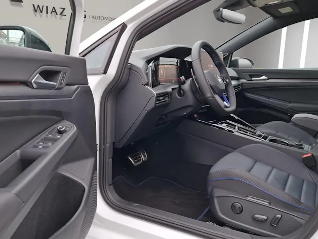 VW Golf VIII 2.0 TSI R DSG 4motion