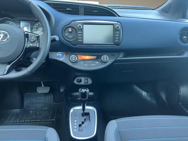 Toyota Yaris 1.5 VVT-i HSD