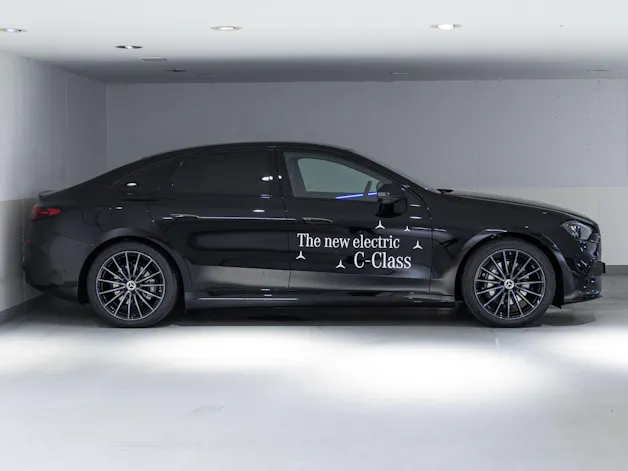 MERCEDES-BENZ C 400 4MATIC EQ