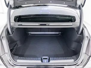 MERCEDES-BENZ C 400 4MATIC EQ
