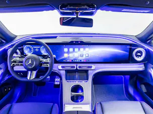 MERCEDES-BENZ C 400 4MATIC EQ