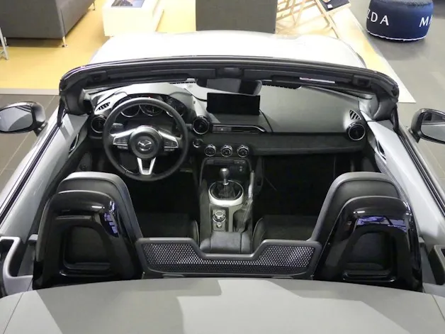 MAZDA MX-5 1.5 Yakudo S-G 136 MT