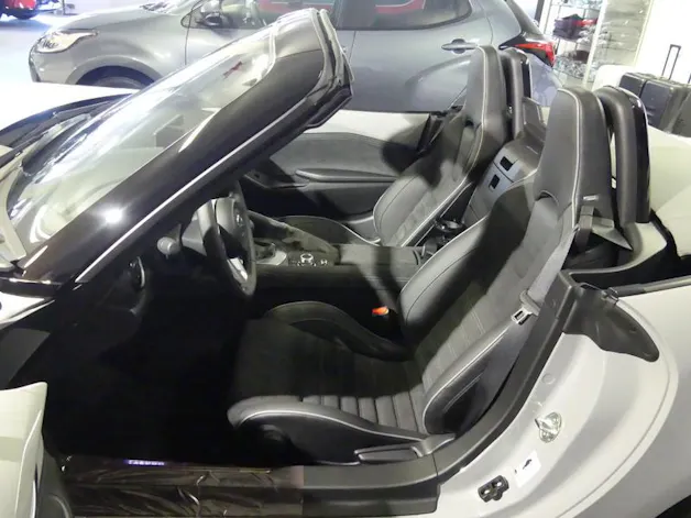 MAZDA MX-5 1.5 Yakudo S-G 136 MT