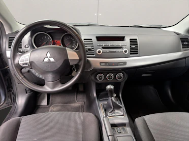 MITSUBISHI LANCER 9