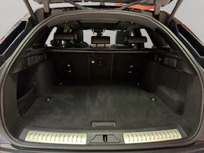 https://vehicle.imgix.net/4467930/8503dc1b-70a9-4227-a303-a99049f2a7d1.jpg