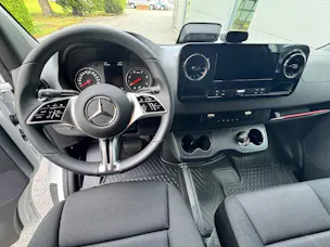 MERCEDES-BENZ Sprinter 317 CDI Pro Aufbau mit Hebebühne 4325 lang