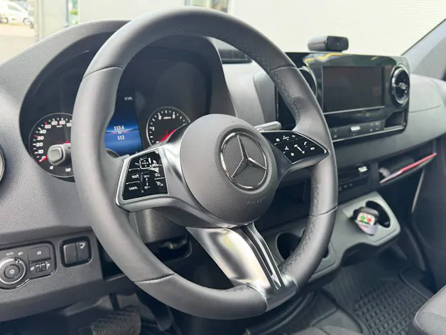 MERCEDES-BENZ Sprinter 317 CDI Pro Aufbau mit Hebebühne 4325 lang