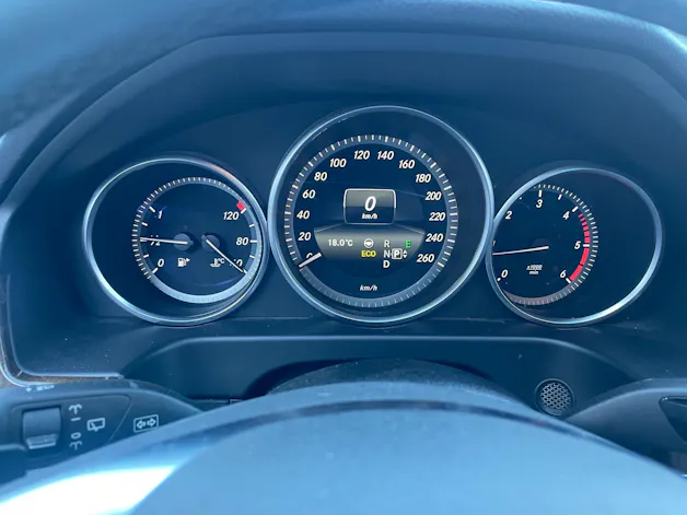 MERCEDES-BENZ E-Klasse S212 Kombi E 220 CDI BlueTec Elegance 4m