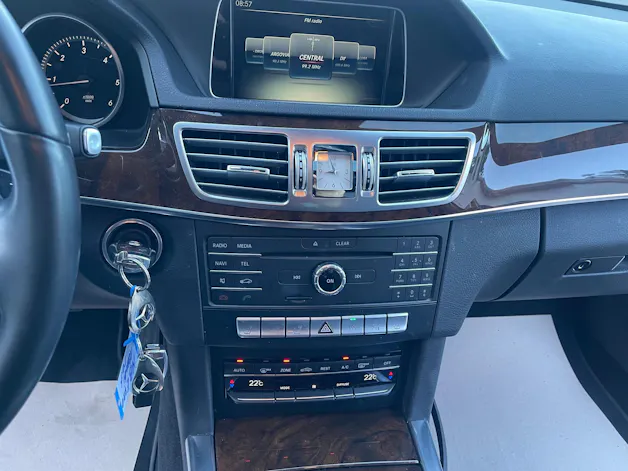 MERCEDES-BENZ E-Klasse S212 Kombi E 220 CDI BlueTec Elegance 4m