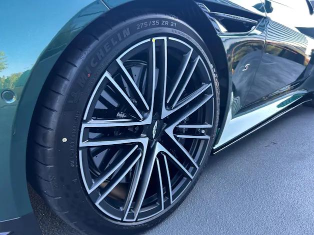 ASTON MARTIN DB12 Coupé 4.0 S V8 Bi-Turbo