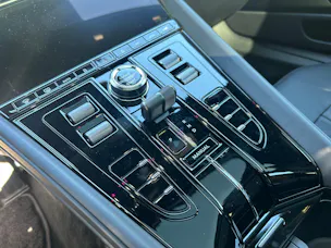 ASTON MARTIN DB12 Coupé 4.0 S V8 Bi-Turbo