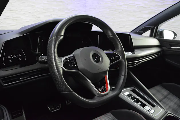 VW Golf VIII 2.0 TSI GTI DSG