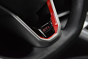 VW Golf VIII 2.0 TSI GTI DSG
