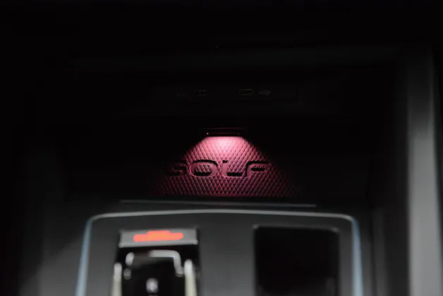 VW Golf VIII 2.0 TSI GTI DSG