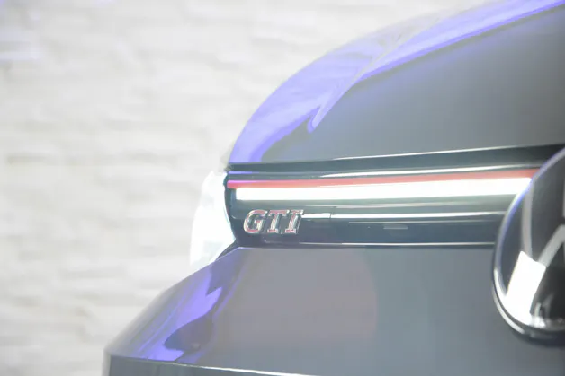 VW Golf VIII 2.0 TSI GTI DSG