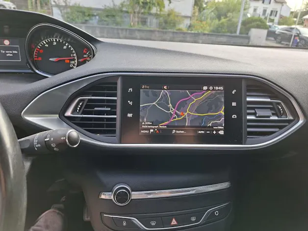 PEUGEOT 308 SW 1.5 BlueHDi Allure