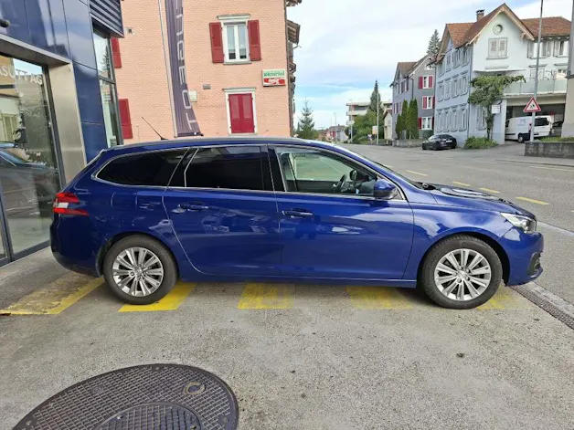 PEUGEOT 308 SW 1.5 BlueHDi Allure
