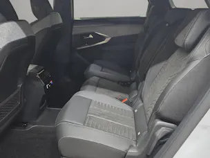 PEUGEOT 5008 1.6 PHEV 225 GT Exclusive
