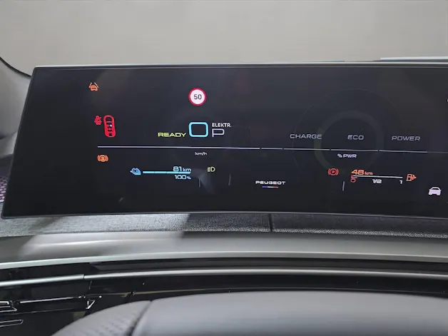 PEUGEOT 5008 1.6 PHEV 225 GT Exclusive