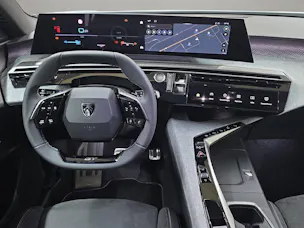 PEUGEOT 5008 1.6 PHEV 225 GT Exclusive