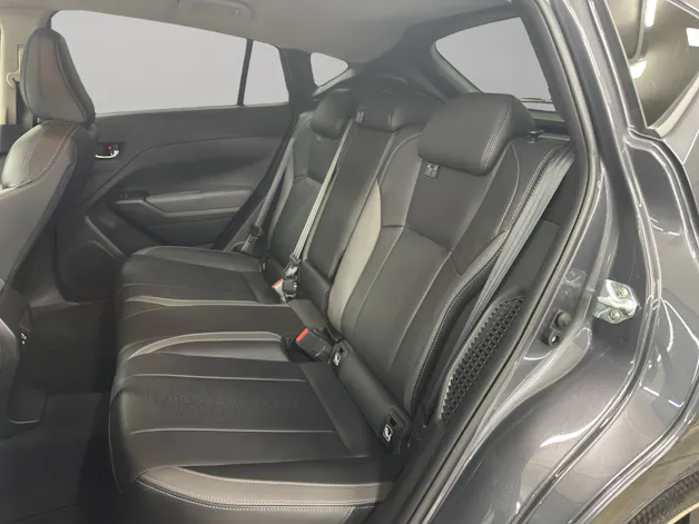 Subaru Impreza 2.0i e-Boxer Luxury