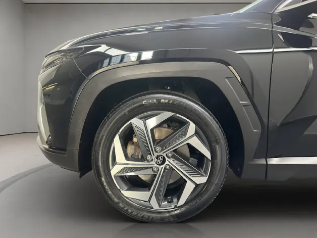 HYUNDAI Tucson 1.6 T-GDi PHEV Amplia 4WD