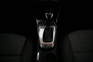 https://vehicle.imgix.net/4468121/a5f4f6d5-3dd8-4266-ab5e-b5a8377aa263.jpg