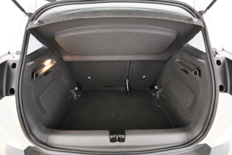 https://vehicle.imgix.net/4468121/f8235ea9-07dd-4fb2-a204-54d76a5a53cb.jpg