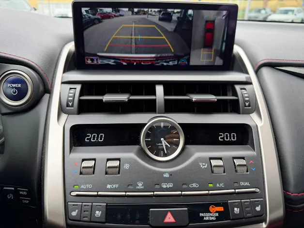 Lexus NX 300h F-Sport