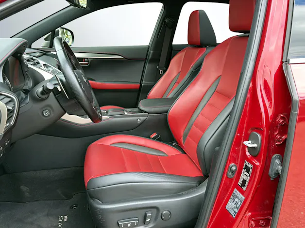 Lexus NX 300h F-Sport