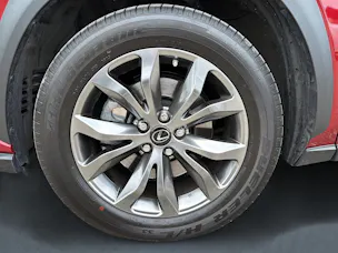 Lexus NX 300h F-Sport