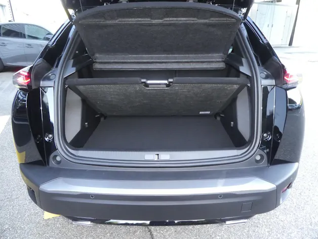 PEUGEOT 2008 1.2 Hybrid 145 GT Exclusive