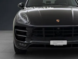 PORSCHE Macan Turbo