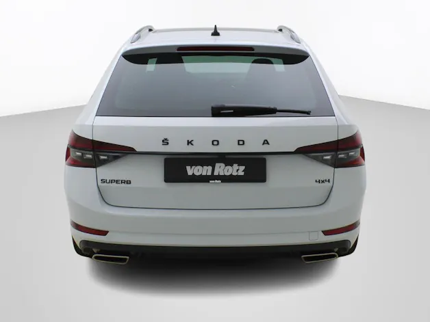 SKODA Superb Combi 2.0 TSI DSG Sport Line 4x4