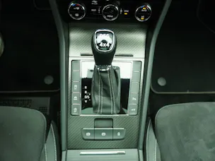 SKODA Superb Combi 2.0 TSI DSG Sport Line 4x4