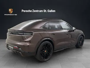 PORSCHE Macan GTS