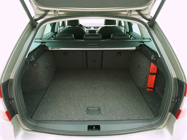 SKODA Octavia Scout 2.0 TDI DSG 4x4