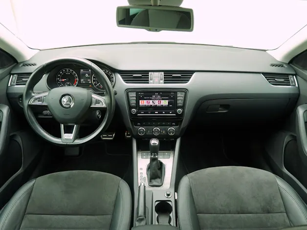 SKODA Octavia Scout 2.0 TDI DSG 4x4