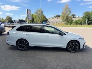 VW Golf Variant 2.0 TSI R-Line DSG 4 Motion