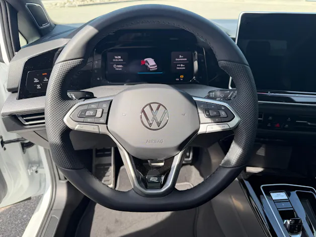 VW Golf Variant 2.0 TSI R-Line DSG 4 Motion