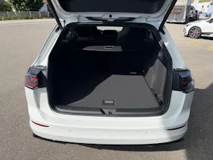 VW Golf Variant 2.0 TSI R-Line DSG 4 Motion