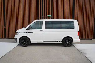 VW T6.1 MULTIVAN 2.0 TDI TRENDLINE LIBERTY DSG l 150 PS