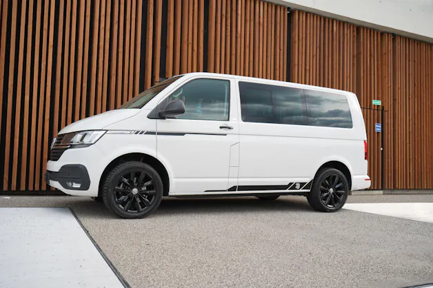 VW T6.1 MULTIVAN 2.0 TDI TRENDLINE LIBERTY DSG l 150 PS