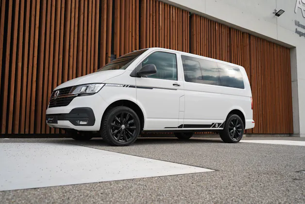 VW T6.1 MULTIVAN 2.0 TDI TRENDLINE LIBERTY DSG l 150 PS